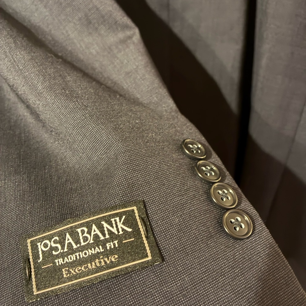 Jos. A. Bank Dark Grey Suit - Never Worn - New in bag with tags - Picture 9 of 13